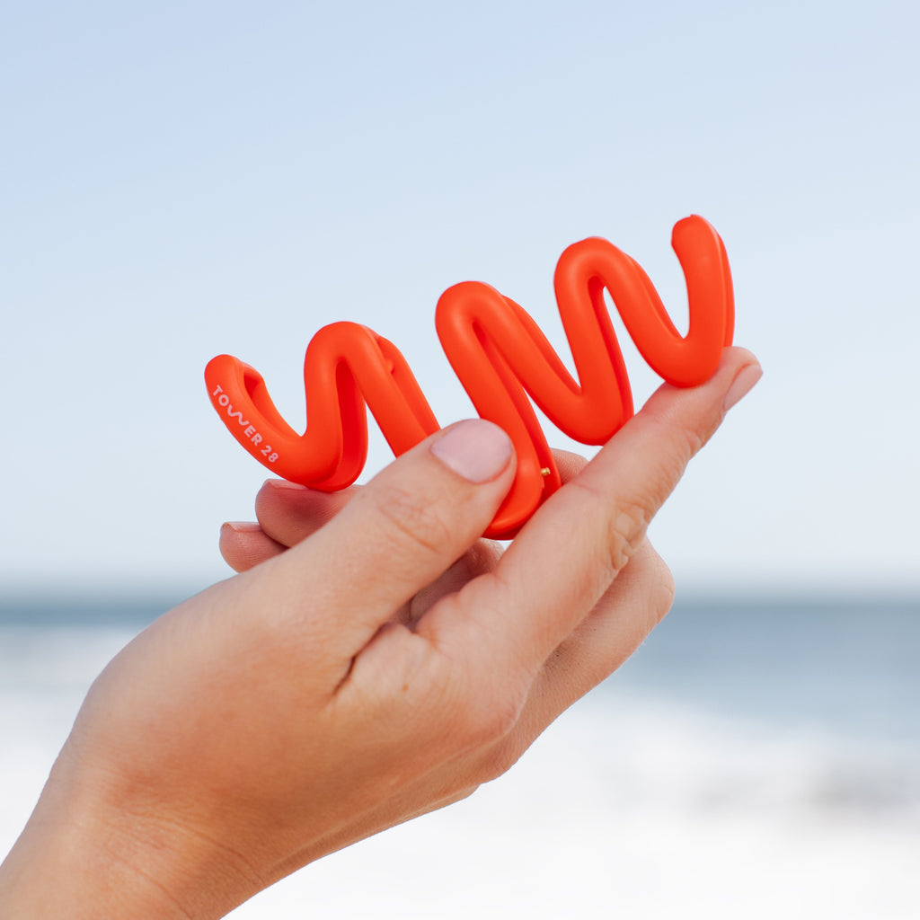 The ‘W’ Claw Clip A4